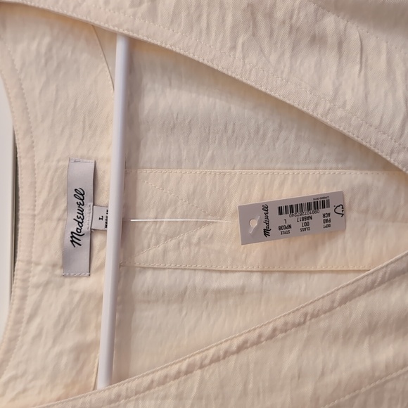 Madewell Pleated Blouse - Picture 4 of 5